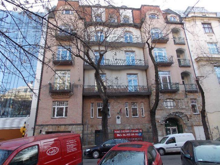 budapest,_6_r-n_-1.jpg